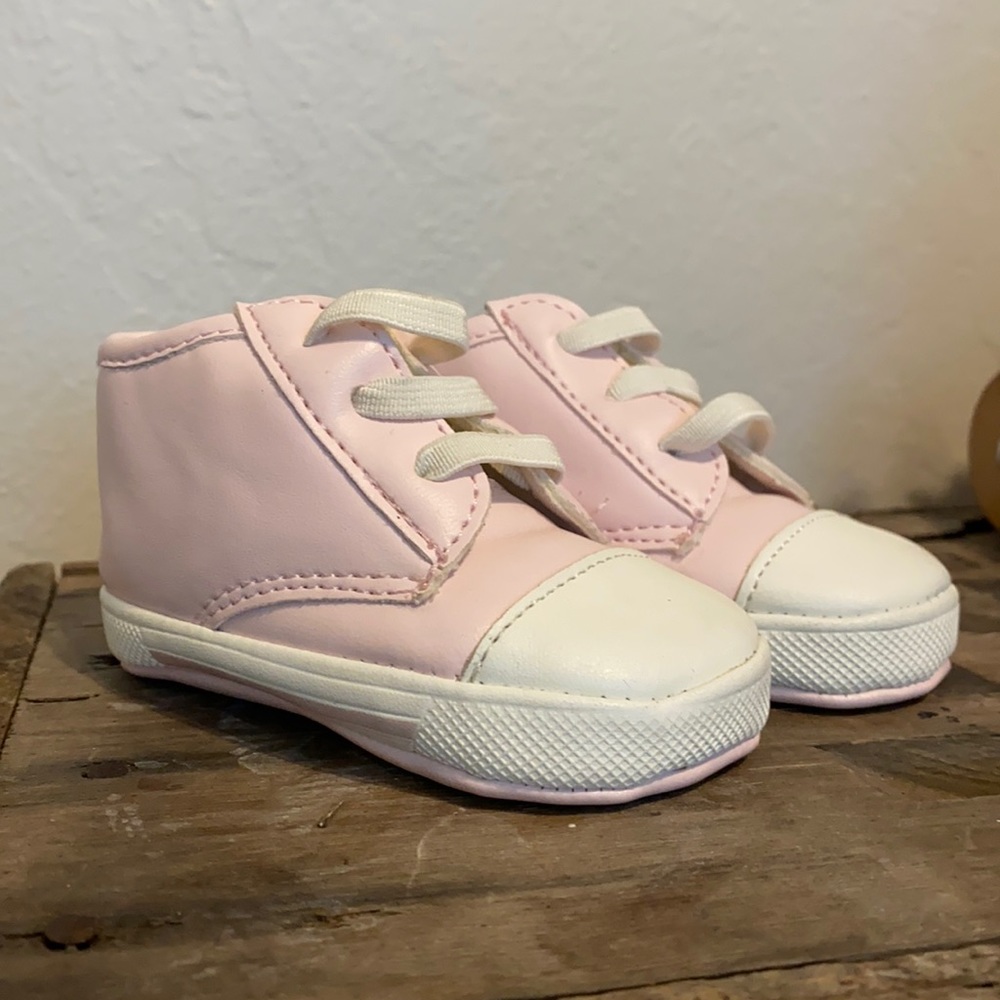Infant size 2 never worn shoes
